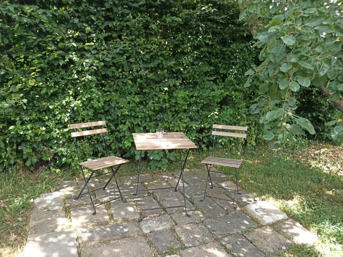 L'Echappee Au Jardin, Yourte Bucolique Godinne 외부 사진